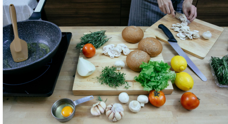 Describe exactly what is in the photo while using the focus keyword naturally.