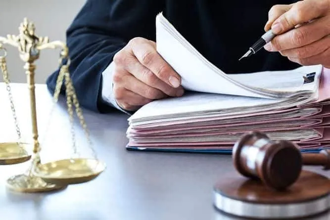 Spinal Injury Lawyer